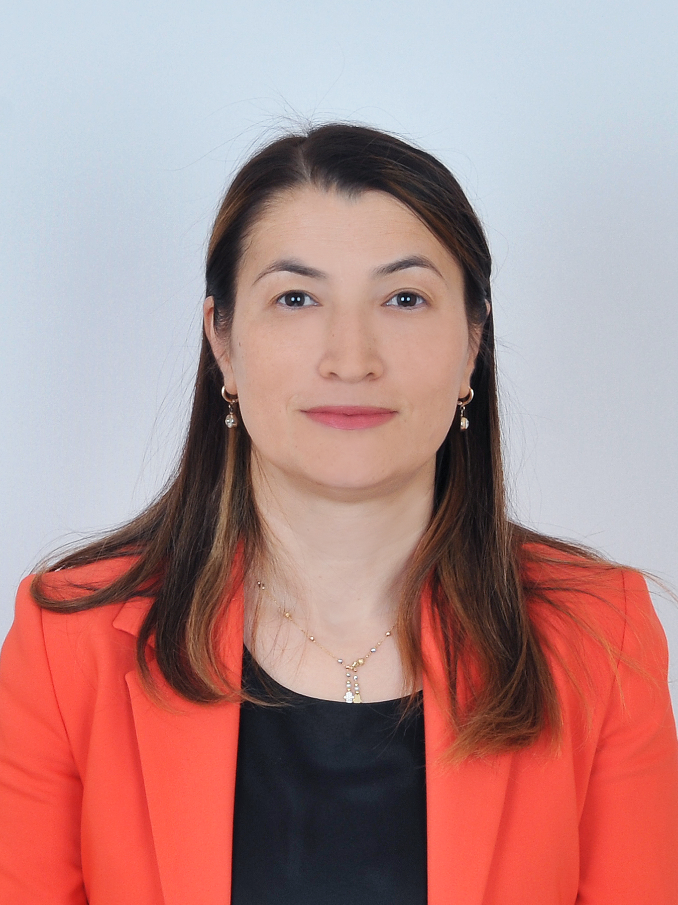 GÜLÜMSER LAĞAP