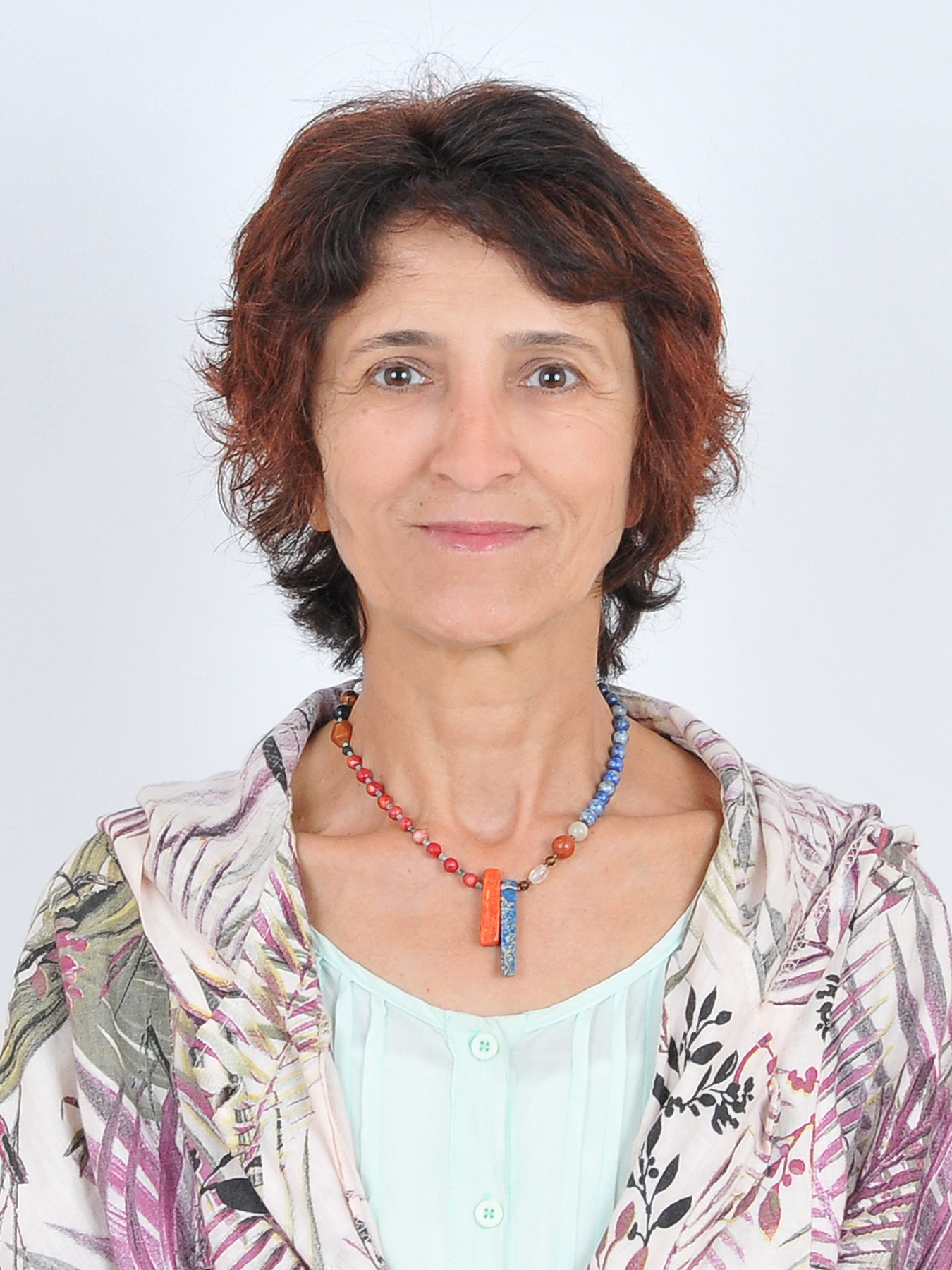 SELMİN ÖZER
