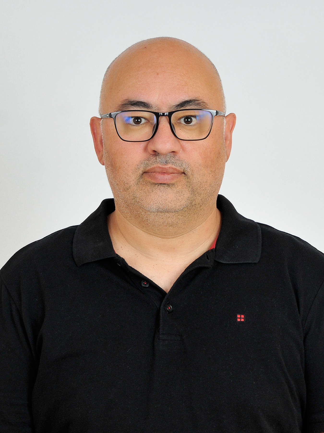 &Ouml;ZG&Uuml;R &Ouml;ZBAY