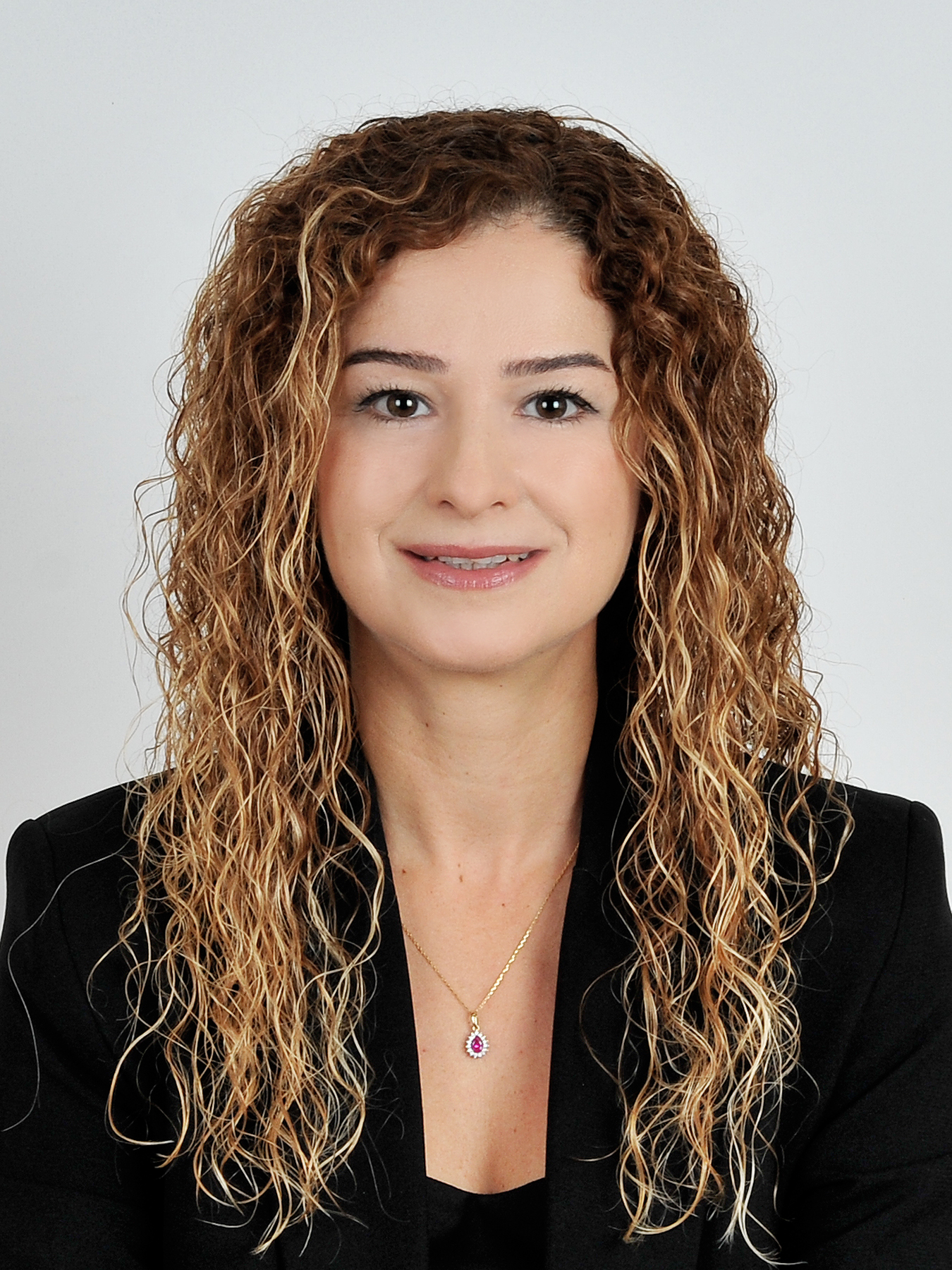 ÖZGE GÜL ZEREY