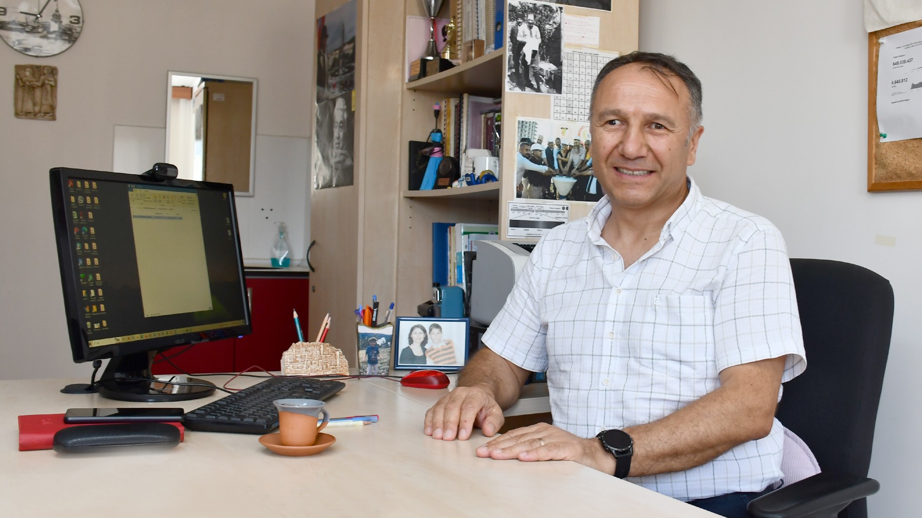 Mersin Üniversitesi - Haberler - Tıp Fakültesi Öğretim Üyemiz Prof. Dr. Tayyar Şaşmaz Sıcak Havalarda Dikkat Edilmesi Gerekenlerle İlgili Bilgilendirmelerde Bulundu